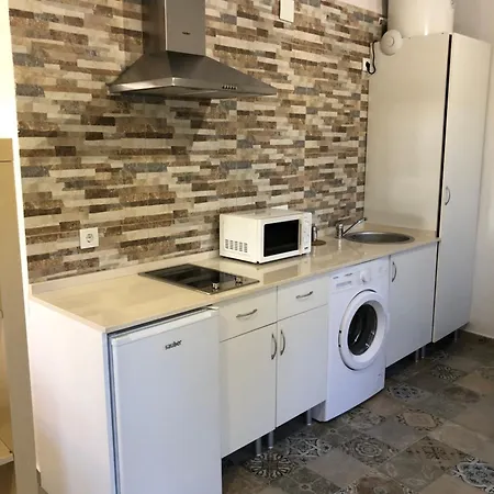 Makao Puerta Del Olivillo *